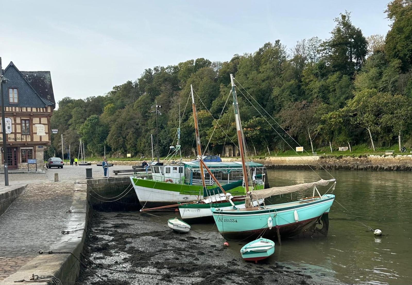 Rare Entre Luxe Et Douceur Sejournez Au Port De Saint-goustan Appartamento